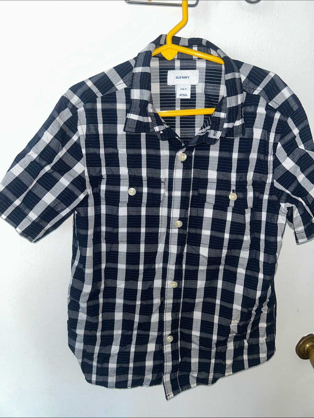Old Navy Navy and White Plaid Short-Sleeve Button-Down Shirt